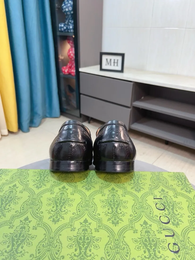 Men's shoes 💰500🌹🌹【GUCCI】The most popular classic Gucci leather shoes. Synchronized with the official website, the upper is made of Italian first-layer cowhide ➕cowhide lining, with unique brand and unique craftsmanship. Highlighting the hot style of the new year. Stop hesitating, stop wandering, get it now. Number: 38--44